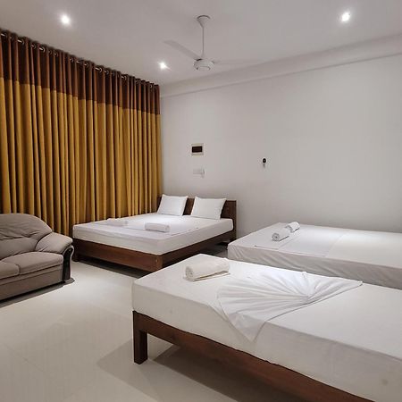 Jami River Side Hotel & Yala Safari Place Tissamaharama Bagian luar foto
