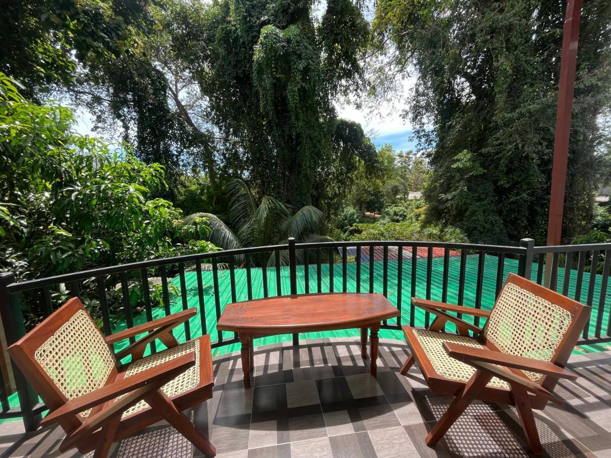 Jami River Side Hotel & Yala Safari Place Tissamaharama Bagian luar foto